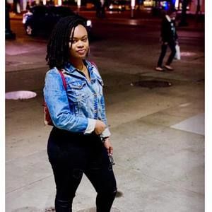 Meet your Posher, Mia